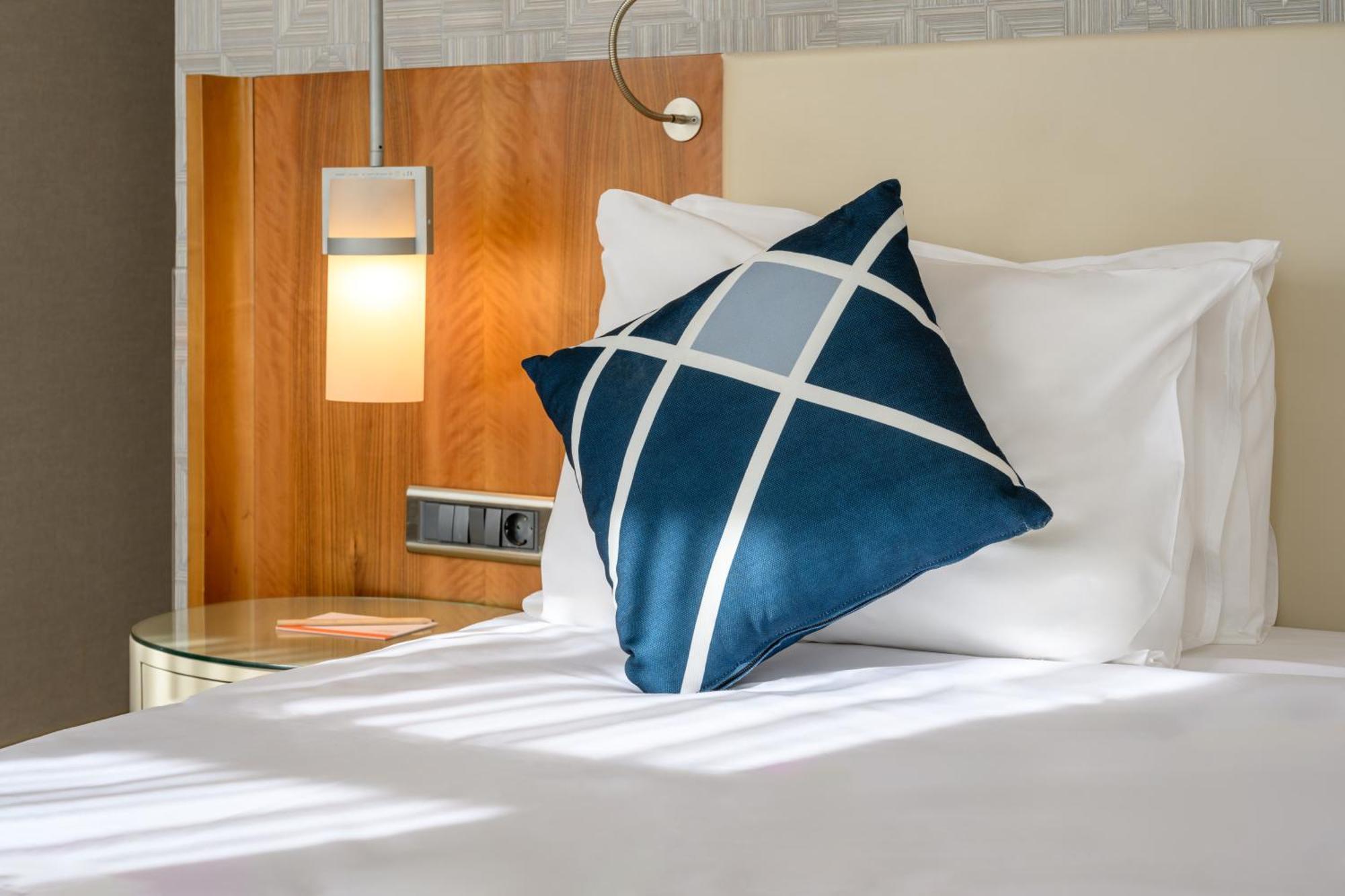 Four Points Flex By Sheraton Istanbul Taksim Square Екстериор снимка
