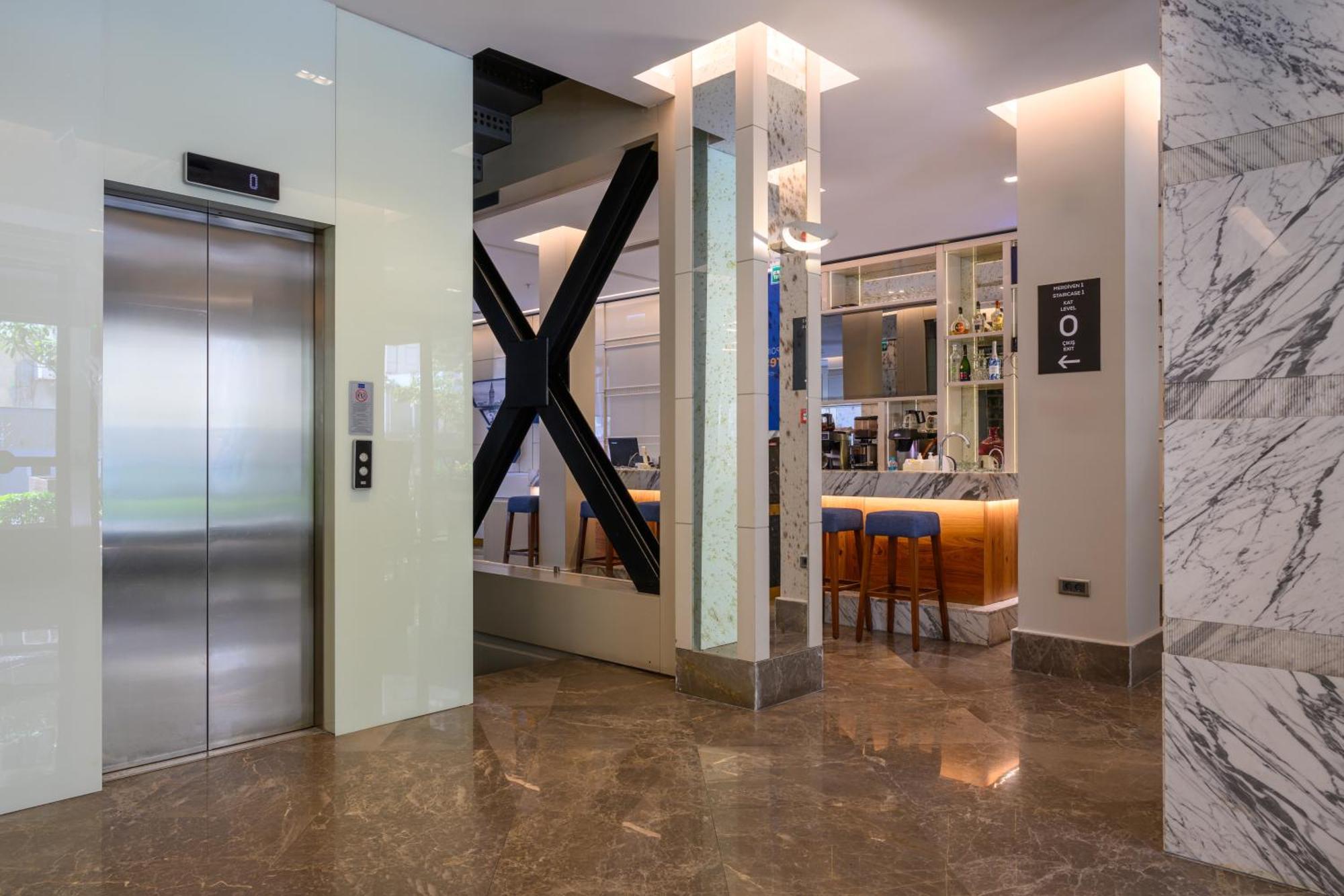 Four Points Flex By Sheraton Istanbul Taksim Square Екстериор снимка