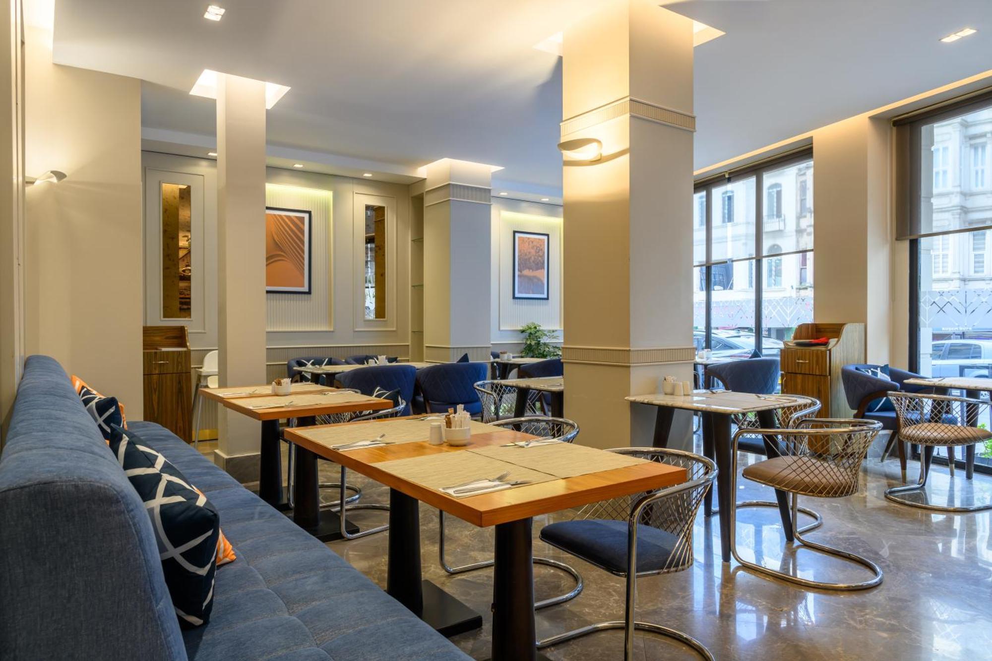 Four Points Flex By Sheraton Istanbul Taksim Square Екстериор снимка