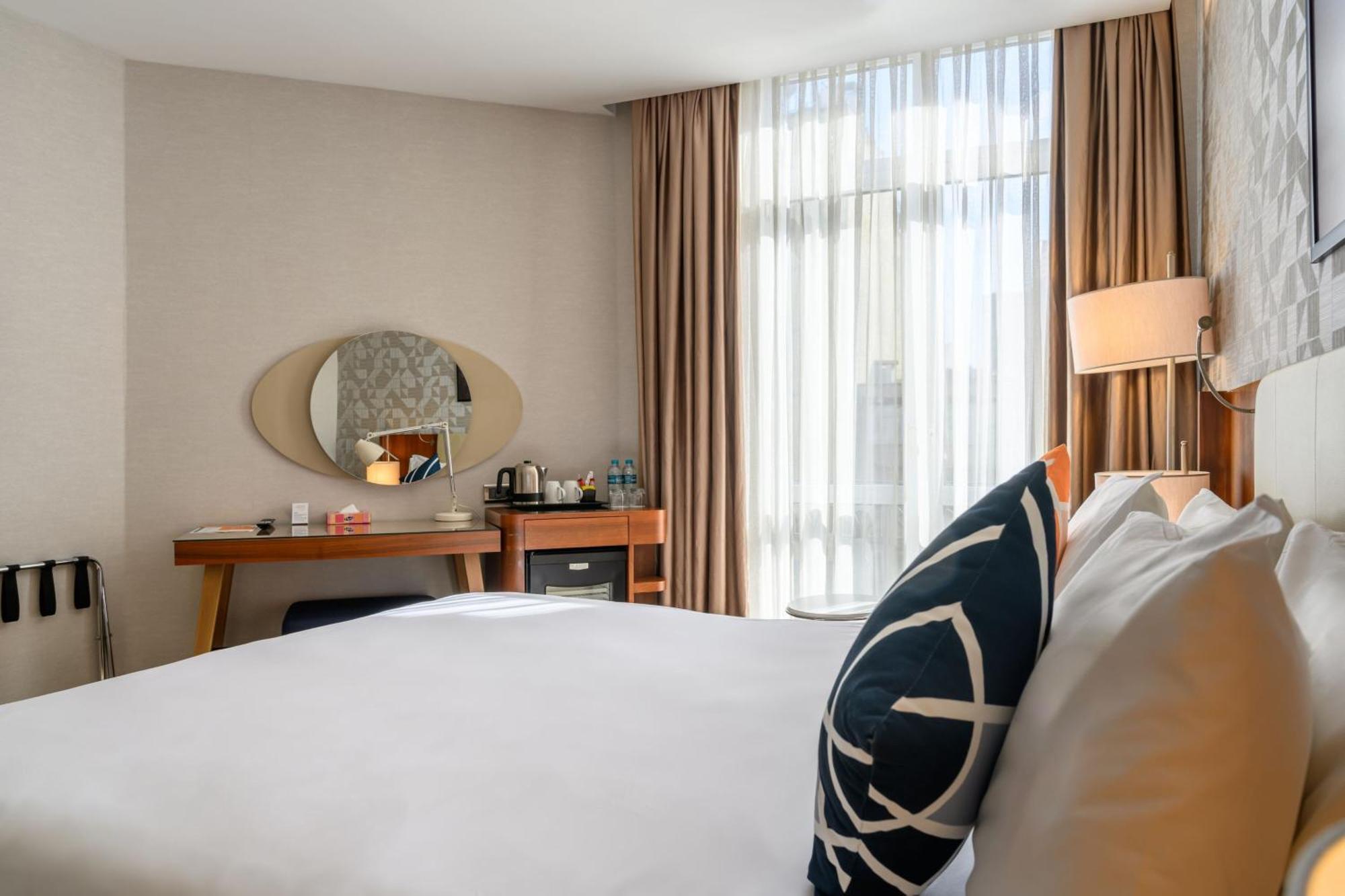 Four Points Flex By Sheraton Istanbul Taksim Square Екстериор снимка